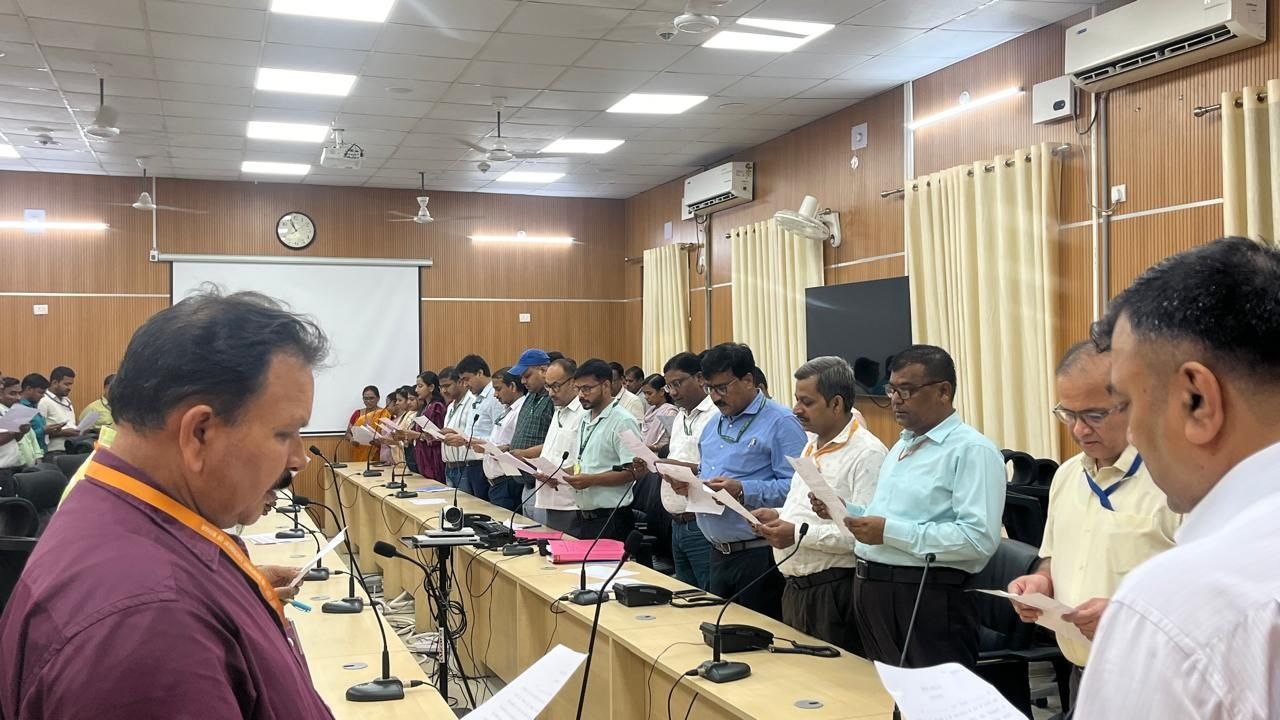 खाद्य एवं उपभोक्ता संरक्षण विभाग में सतर्कता दिवस पर शपथ ग्रहण