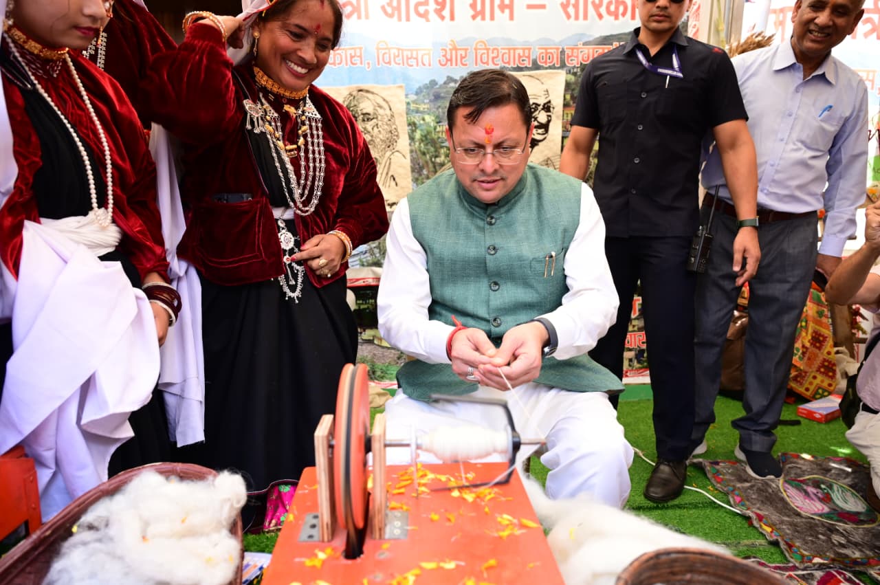 जनपद चमोली में 42 हजार से अधिक महिलाएं जुड़ी स्वयं सहायता समूहों से, 25 हजार से अधिक महिलाएं बनी लखपति दीदी